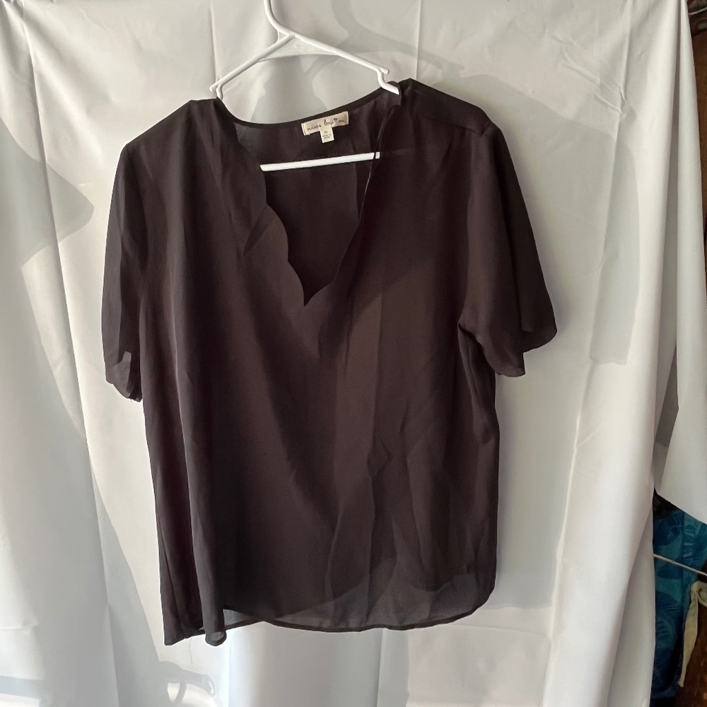 Nine Britton Scalloped V-neck blouse
